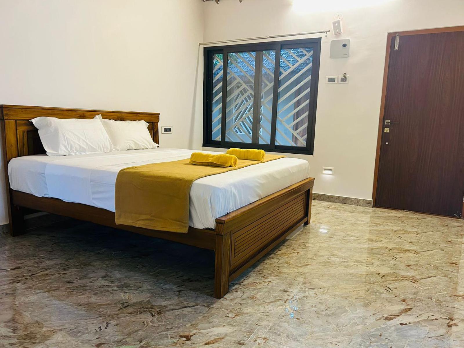 Hampi Village Resort & Tutti Cafe Екстериор снимка