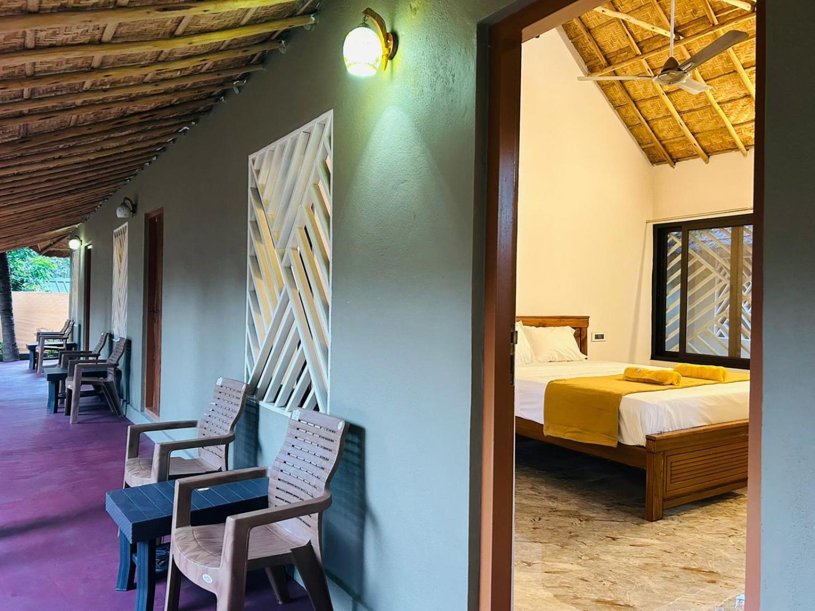 Hampi Village Resort & Tutti Cafe Екстериор снимка
